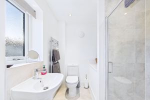 En-suite- click for photo gallery